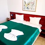 Yalta Complex 圣弗拉斯
