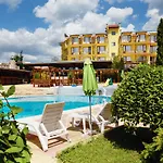 Yalta Complex 3* 圣弗拉斯