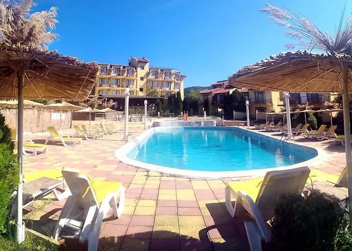 Hotel Yalta Complex 3*