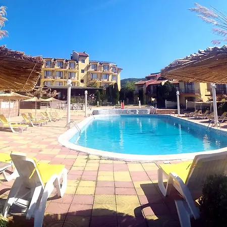 ホテル Yalta Complex 3*