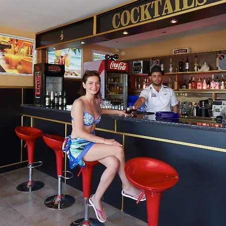 ホテル Yalta Complex